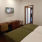 & Ξενοδοχείο 4*