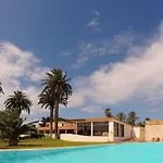 Hotel &
