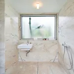 & Hotel 4*