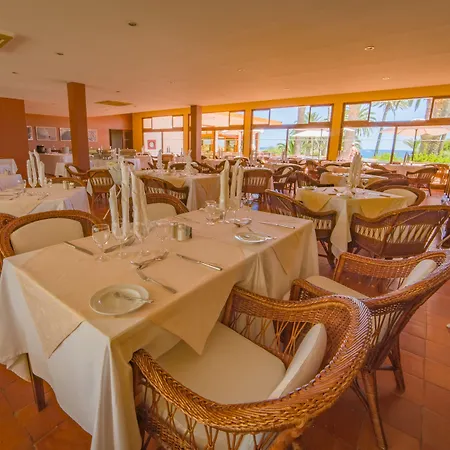 & 4* 포르투산투